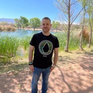 Meet your Posher, Jay